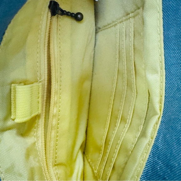 Baggallini Gray Shoulder Bag with Adjustable Strap and Circular Clasp - Picture 5 of 7